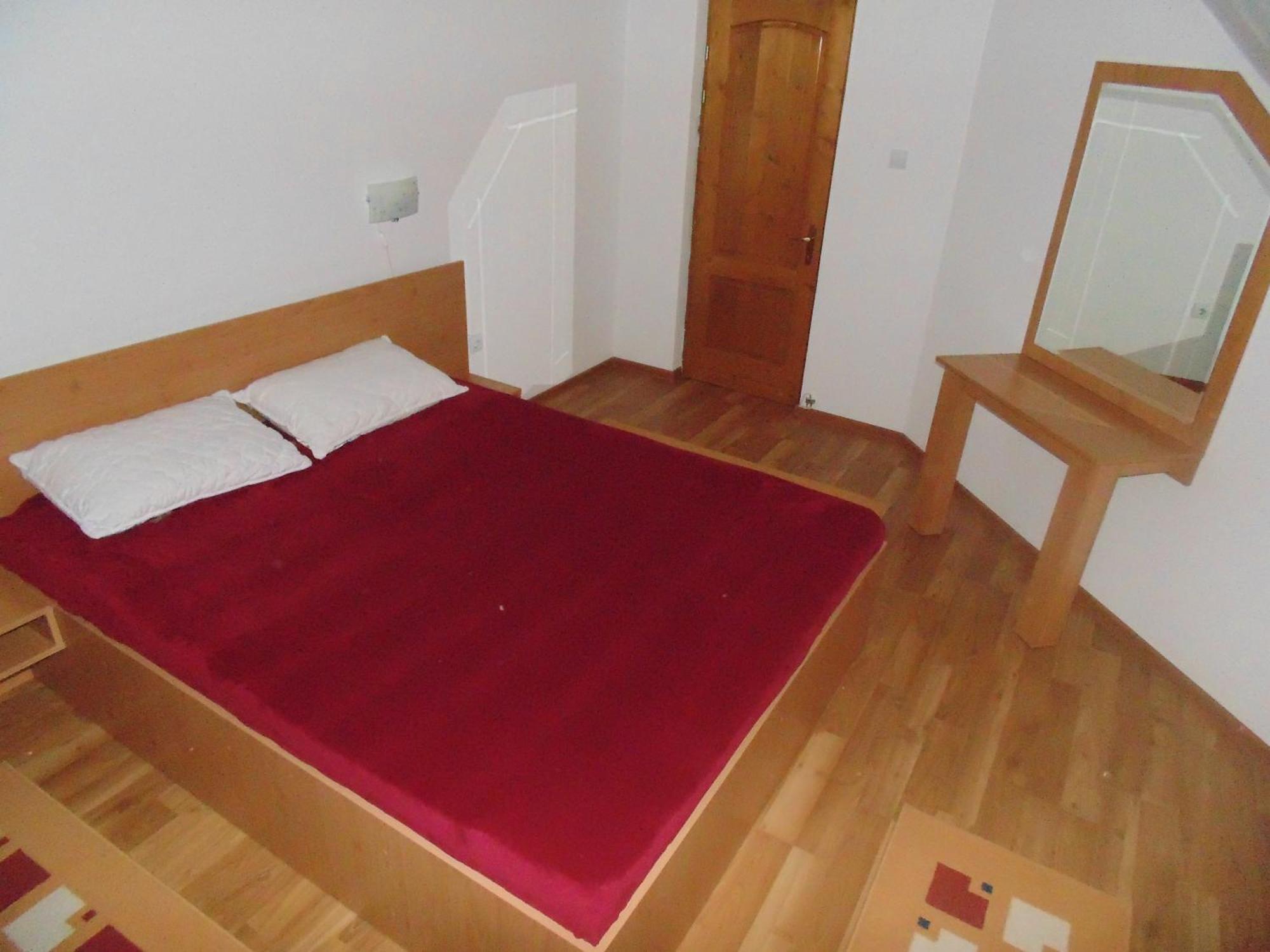 Отель Casa Dancs Ковасна Номер фото